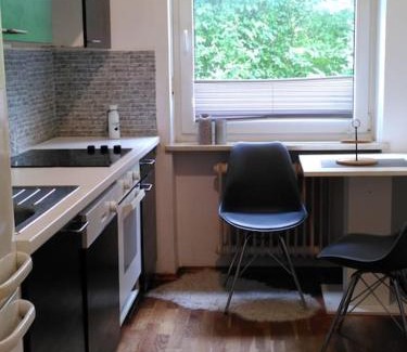 Pasing Apartment | 3 Zimmer-Wohnung - für Arbeitsaufenthalte - gemütlich, gut gelegen und günstige Wochenraten