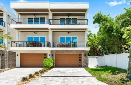 Indialantic By The Sea Villa | 30 8th Avenue