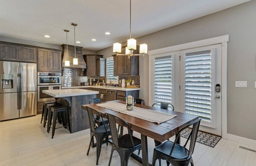Herriman House | 30+ Day Heaven! Pets! Garage! Fenced Yard! Parks!