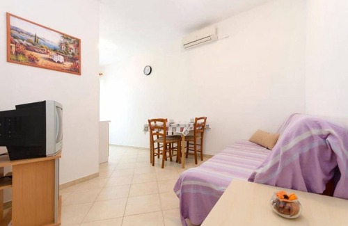 Vodice Apartment | 30 m² Apartment ∙ 1 bedroom ∙ 3 guests