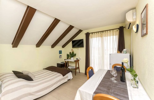 Srima Apartment | 30 m² Apartment ∙ 1 bedroom ∙ 3 guests