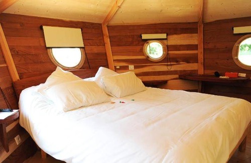 Etauliers Hotel | 30 m² Hotel ∙ 5 guests