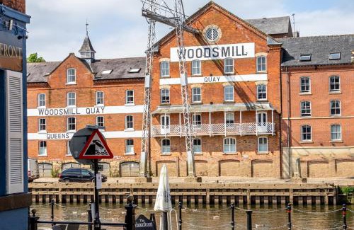 York Apartment | 30 Woodsmill Quay