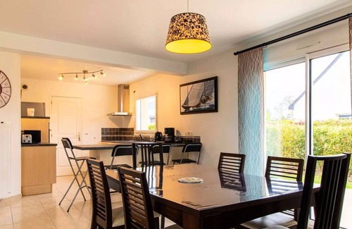 Pleherel-Plage-Vieux-Bourg Villa | 300 - Modern house just minutes from the beach
