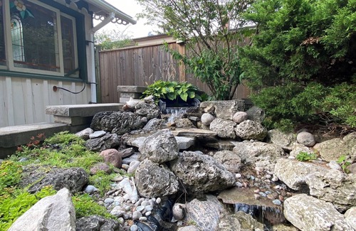 Halton Regional Municipality House | 3000 sqft+Oasis+fire place+Bar+Game room+ping-pong+BBQ+fountain+skylights+market