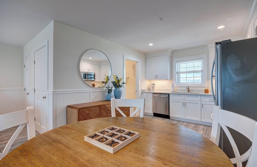 Surf City Apartment | 3006 Queen Suite, 3rd Floor Cove