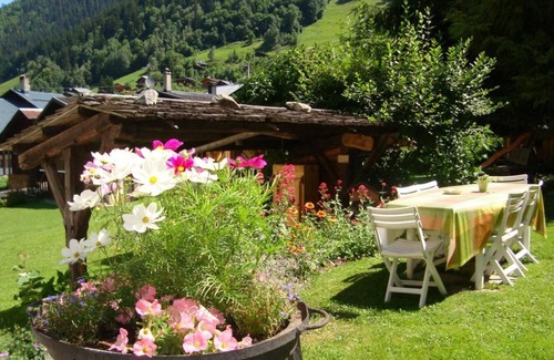Areches Apartment | 300m from ski slopes, parking, tv, 44m², Arêches-Beaufort