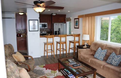 Kailua-Kona Condo | 306-AirCon. Upgraded Corner Unit w/Expansive Ocean Views and Extra Large Lanai.