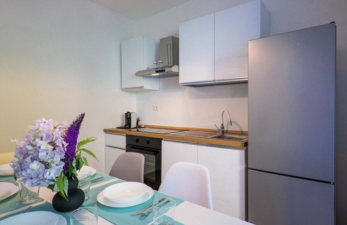 Levo Apartment | 3½-room corner apartment with 2 balconies and communal garden