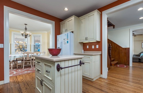Lewes House | 311 E Market - Two blocks to Lewes Beach!