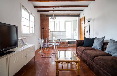 La Sagrada Familia Apartment | 31mai1043 - Sunny home terrace Sagrada Familia