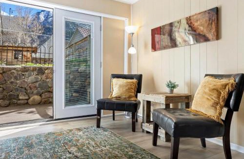 Ouray House | 325 6th Ave Unit A