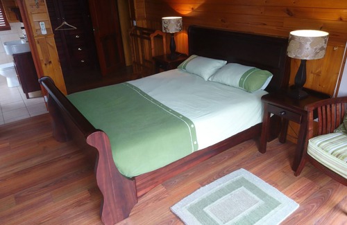 Sedgefield Bed & Breakfast | 33 m² room with veg. Breakfast or whole house with a sea view
