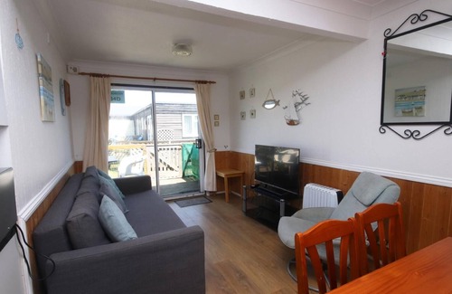 Earnley Ski Chalet | 34D Medmerry Park 2 Bedroom Budget Chalet