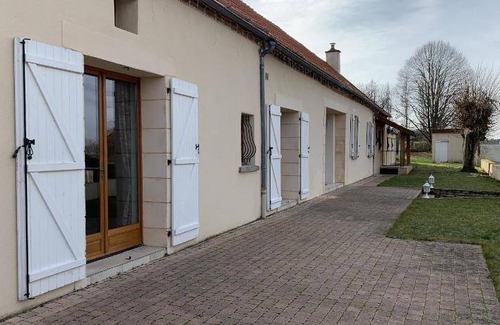 Saint-Germain-des-Fosses Bed & Breakfast | 35 m² Bed and breakfast ∙ 2 guests