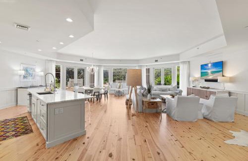 WaterSound Beach House | 37 Compass Point South #107
