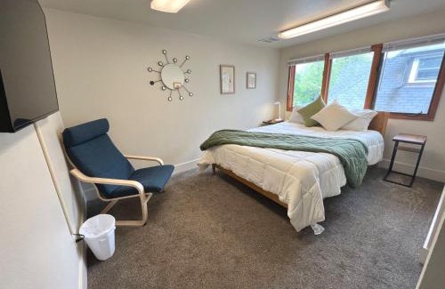 Eugene Hotel | 376 Eugene Guest Rooms