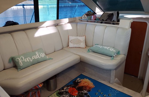 League City Boat Rental | 38 foot Sea Ray yacht IN SLIP.