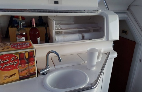 League City Boat Rental | 38 foot Sea Ray yacht IN SLIP.