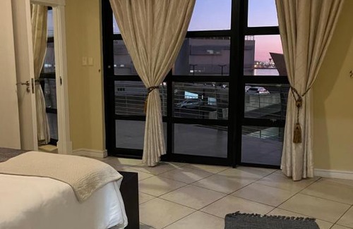 Durban Point Apartment | 38 Harbourview