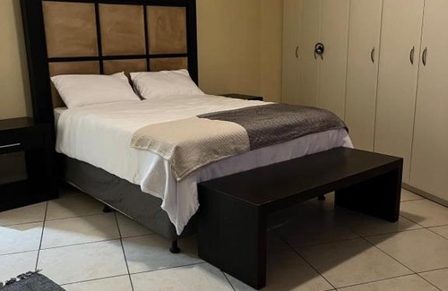 Durban Point Apartment | 38 Harbourview