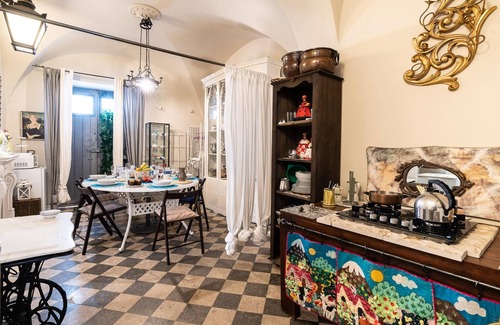 Municipio 2 Apartment | 3838 Il Feudo by Barbarhouse