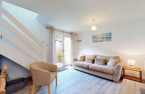 Saint Erth Praze House | 39 Strawberry Hill, Tolroy Manor