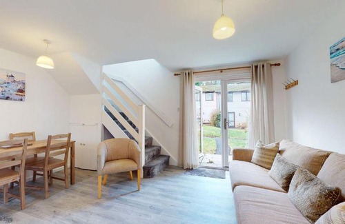 Saint Erth Praze House | 39 Strawberry Hill, Tolroy Manor
