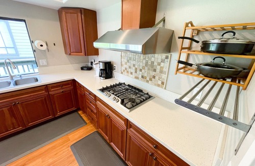 Santa Ana Heights House | 3b2.5b Spacious, peaceful, bright home next to UC-Irvine