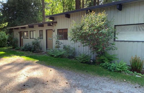Mercer Island House | 3BD&1 study1320sqftHomeWithYard in QuiteNeighborhoodSleeps 8 中文Espanol