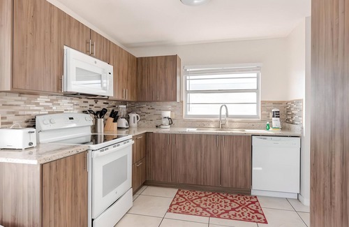 Indian Wells House | 3BD/2BA Amazing Villa 10min->Disney