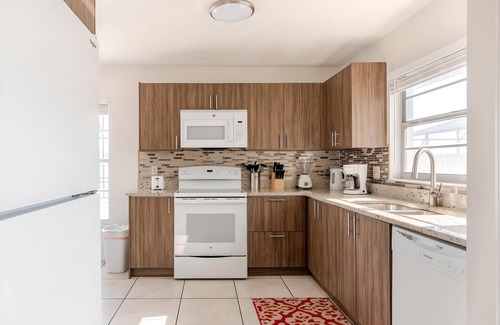 Indian Wells House | 3BD/2BA Amazing Villa 10min->Disney