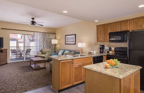 Table Rock Resort | 3BD Deluxe/Branson - w/Pools, BBQ, Game Room, Gym!
