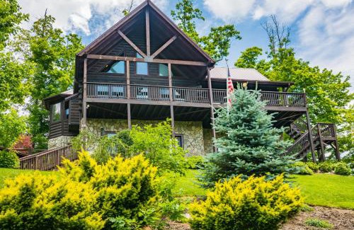 Todd House | 3Bd Log Cabin with Views, Hot Tub, Gas Fireplace, Game Room