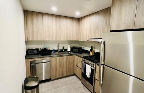 Pico-Union Apartment | 3Bed+2Bath near Ktown, DTLA, USC