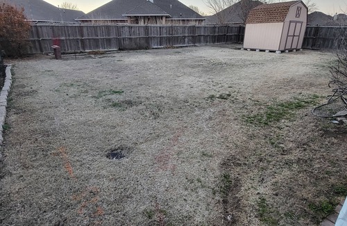 Enid House | 3Br 2 Ba Sports House w/Hottub