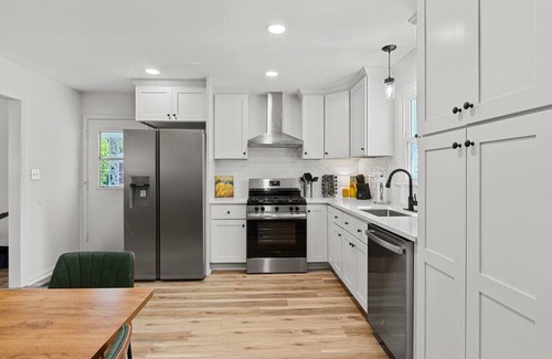 Augusta House | 3br/2ba Outdoor area/2 Living Rooms/Wellness/Fenced In Yard