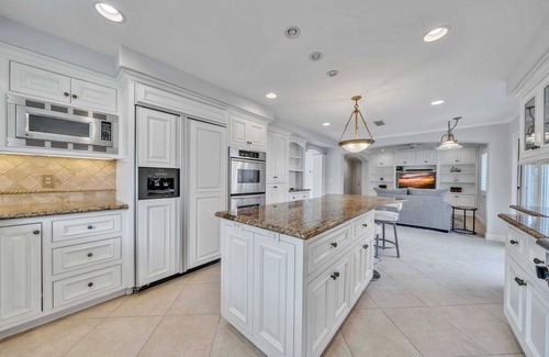 Woodbridge House | 3BR Coldbrook Oasis｜Private Pool｜BBQ Area｜Garage Access｜Washer&Dryer #42225