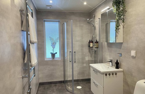 Boden Apartment | 3BR Executive apt. Su