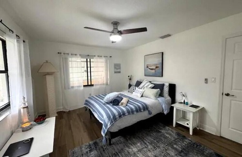 Flagler Village House | 3br House. 10 Min to Beach
