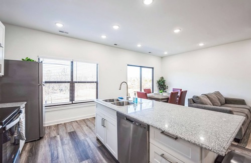 Ponderosa - Wingate House | 3BR in Charlotte, 10 Min to Panthers Stadium Pet-Friendly