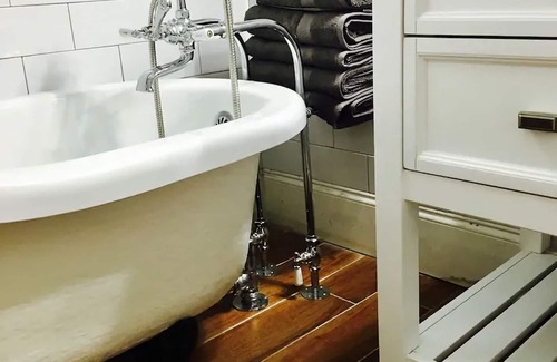 Bayou St. John House | 3BR Pet-Friendly Getaway on Ursuline in NOLA
