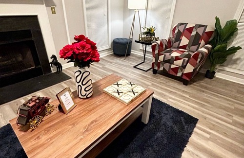 Huntcliff House | 3BR Polo Styled Retreat