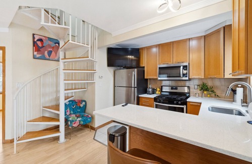 Ampere House | 3BR Spiral staircase Loft