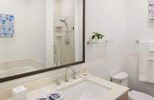 New Town Hotel | 3BR Units with Poolside Bar & Onsite Pools for Family Fun, Onsite Parking