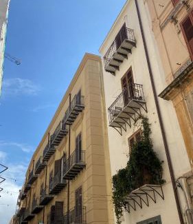 Kalsa Apartment | 3Sisters Apartments