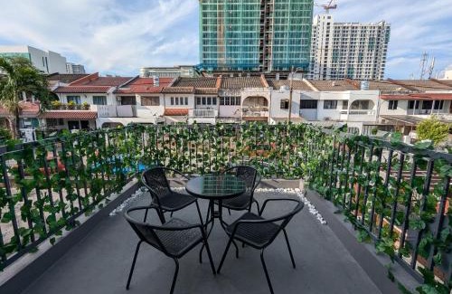 Subang Jaya House | 4-15pax Sawatt Homestay at Subang - Entire House - 5mins to Sunway - SJMC