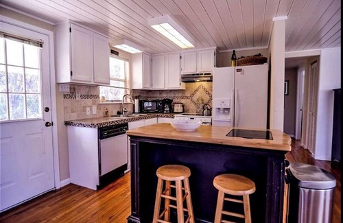 Briarcliff House | 4/2 by Marina, Near Wineries, Grill, WiFi, View