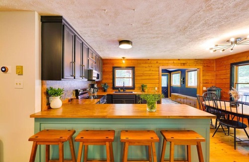 Canadensis Ski Chalet | 4 Acre Oasis: Heated Pool, Hot Tub & Gameroom