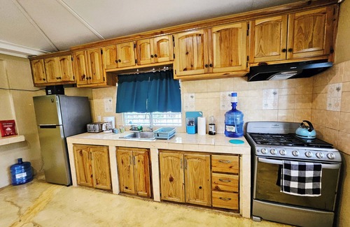 Sanchez Villa | 4 Bdrm/3 bath Villa AC/Wi-Fi/Cable/nGazebo/BBQ/up to 15 ppl